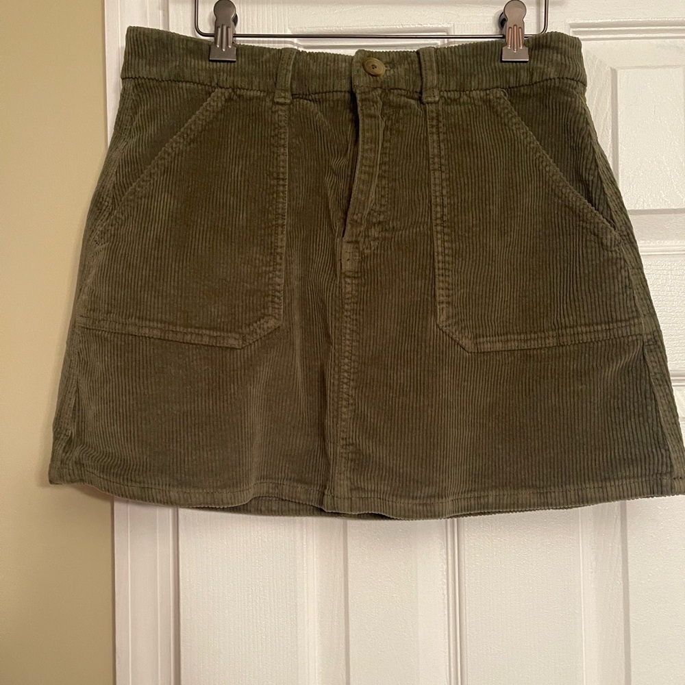 New American Eagle olive green corduroy skirt $68 Anthropologie 10